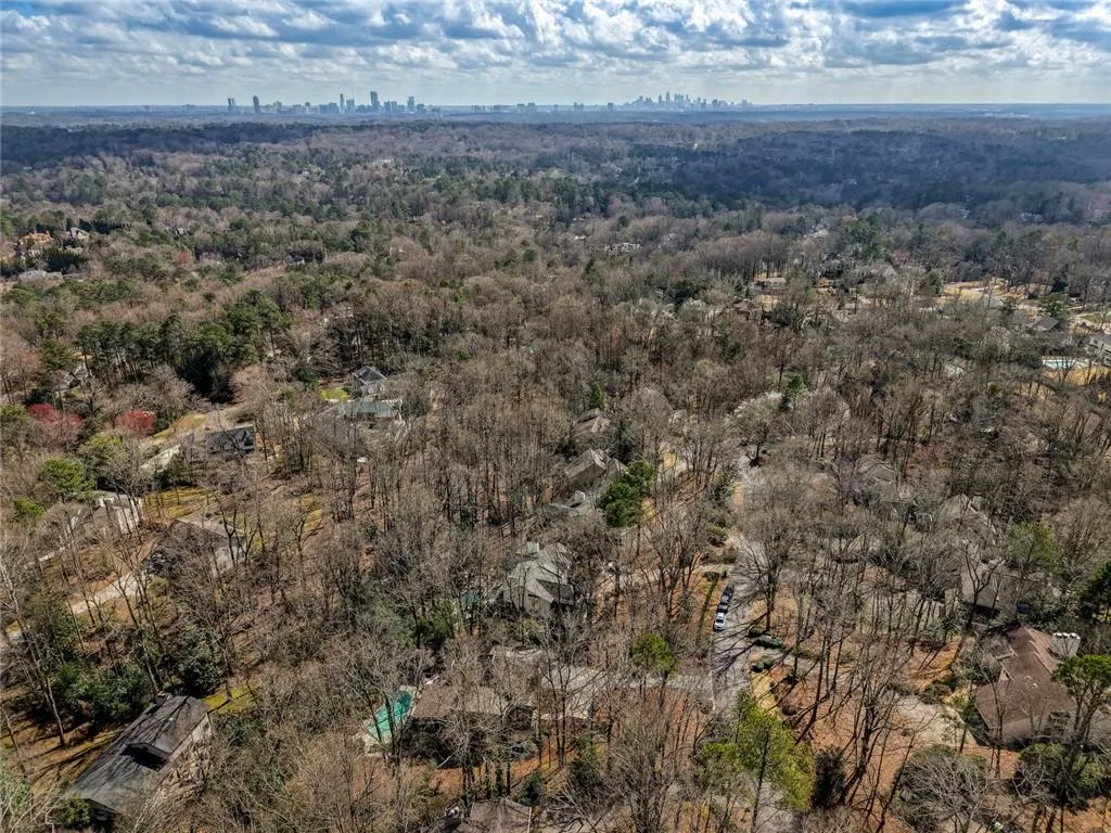 50 Glen Oaks Drive Nw, Sandy Springs, Georgia 30327, 5 Bedrooms Bedrooms, ,4 BathroomsBathrooms,Residential,Sold,50 Glen Oaks Drive Nw,7728741