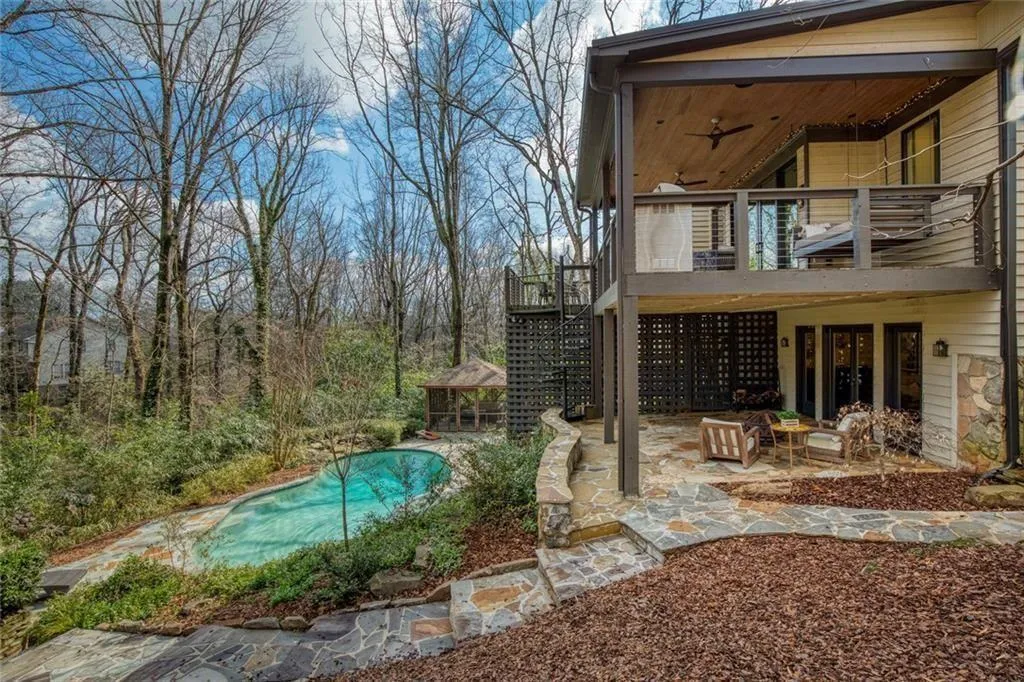 50 Glen Oaks Drive Nw, Sandy Springs, Georgia 30327, 5 Bedrooms Bedrooms, ,4 BathroomsBathrooms,Residential,Sold,50 Glen Oaks Drive Nw,7728741