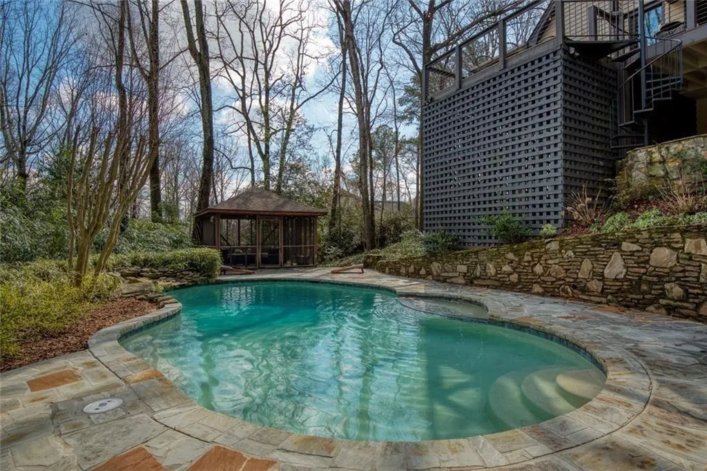 50 Glen Oaks Drive Nw, Sandy Springs, Georgia 30327, 5 Bedrooms Bedrooms, ,4 BathroomsBathrooms,Residential,Sold,50 Glen Oaks Drive Nw,7728741