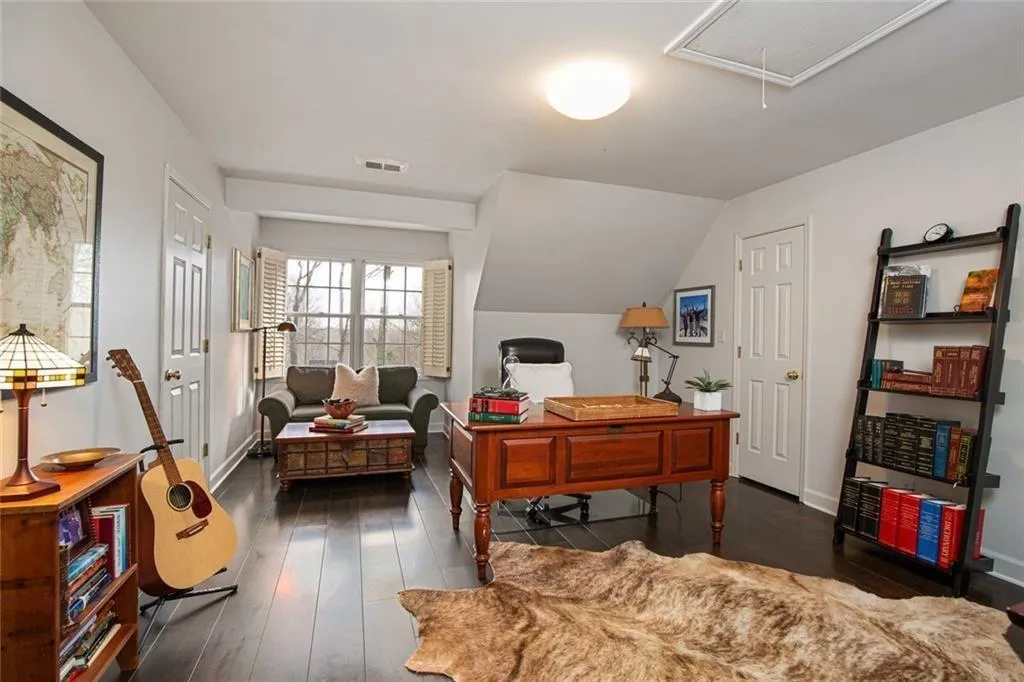 50 Glen Oaks Drive Nw, Sandy Springs, Georgia 30327, 5 Bedrooms Bedrooms, ,4 BathroomsBathrooms,Residential,Sold,50 Glen Oaks Drive Nw,7728741