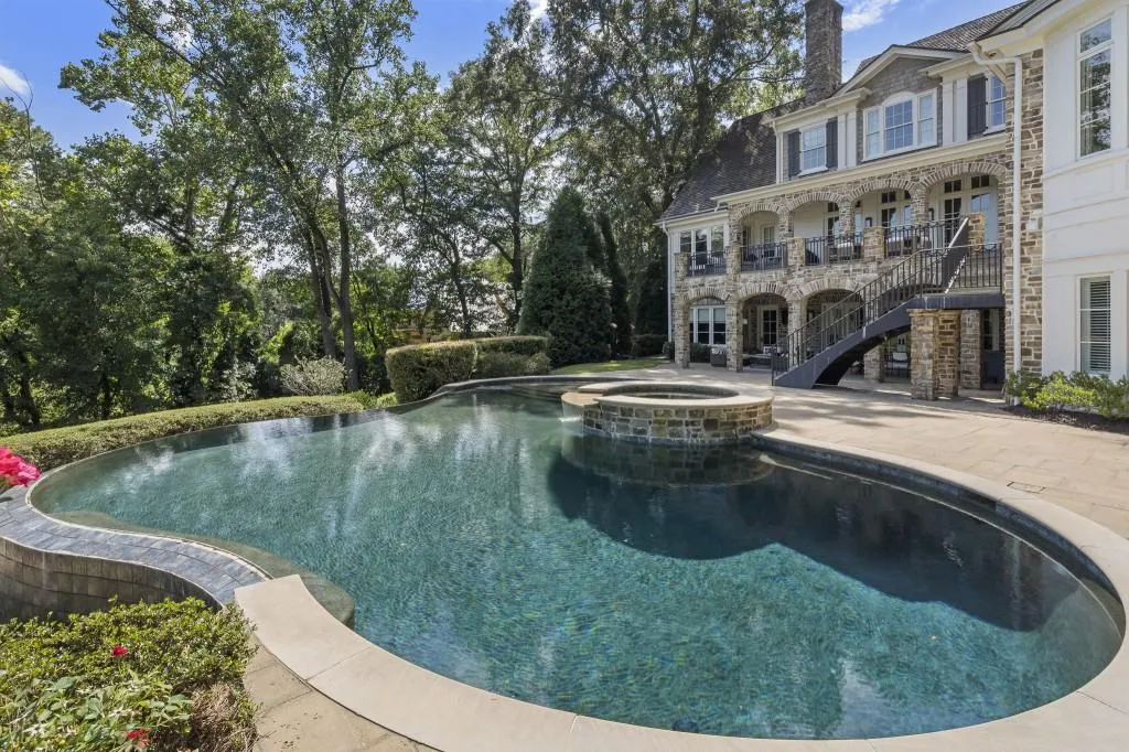 4975 Peachtree Dunwoody Road, Atlanta, Georgia 30342, 6 Bedrooms Bedrooms, ,6 BathroomsBathrooms,Residential,For Sale,4975 Peachtree Dunwoody Road,7645670