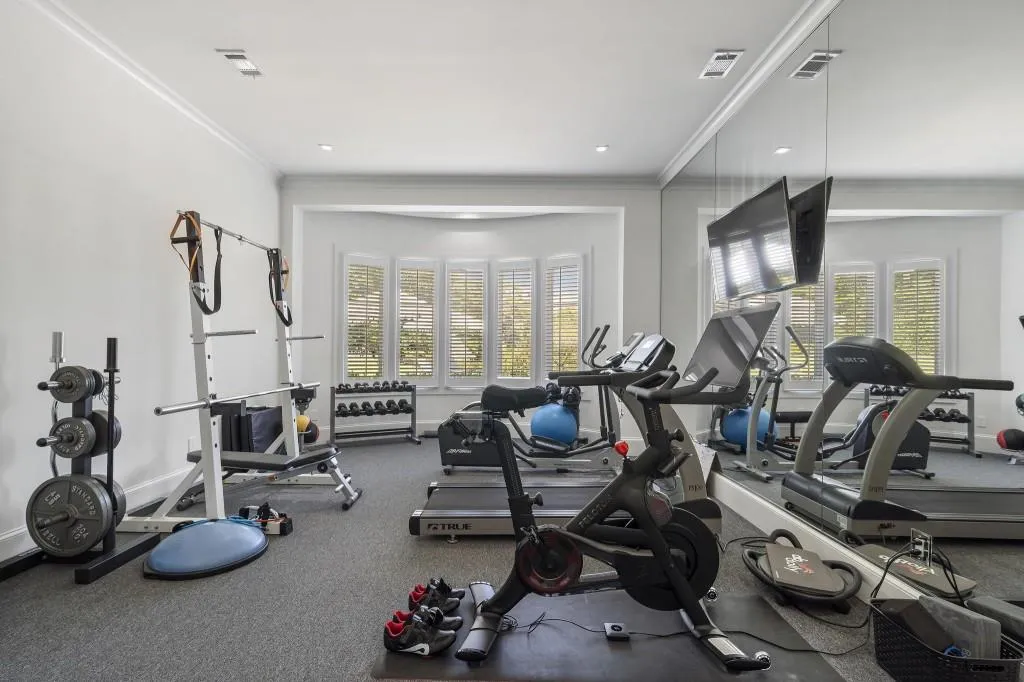 4975 Peachtree Dunwoody Road, Atlanta, Georgia 30342, 6 Bedrooms Bedrooms, ,6 BathroomsBathrooms,Residential,For Sale,4975 Peachtree Dunwoody Road,7645670