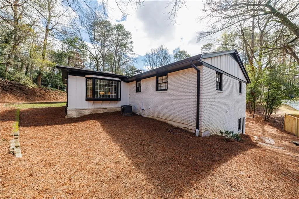 315 Amberidge Trail, Sandy Springs, Georgia 30328, 4 Bedrooms Bedrooms, ,3 BathroomsBathrooms,Residential,For Sale,315 Amberidge Trail,7732028
