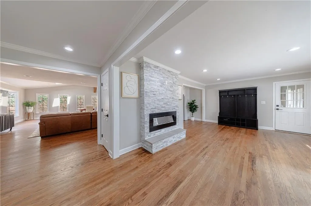 315 Amberidge Trail, Sandy Springs, Georgia 30328, 4 Bedrooms Bedrooms, ,3 BathroomsBathrooms,Residential,For Sale,315 Amberidge Trail,7732028