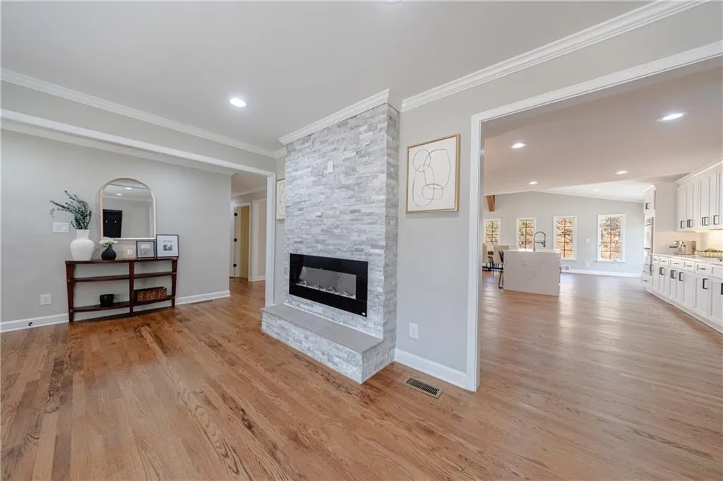 315 Amberidge Trail, Sandy Springs, Georgia 30328, 4 Bedrooms Bedrooms, ,3 BathroomsBathrooms,Residential,For Sale,315 Amberidge Trail,7732028