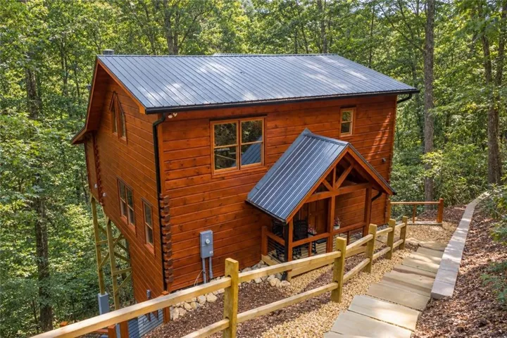 138 Rhondas Way, Ellijay, Georgia 30540