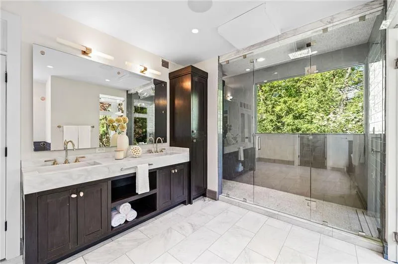 265 Tara Trail, Atlanta, Georgia 30327, 4 Bedrooms Bedrooms, ,4 BathroomsBathrooms,Residential,For Sale,265 Tara Trail,7584707