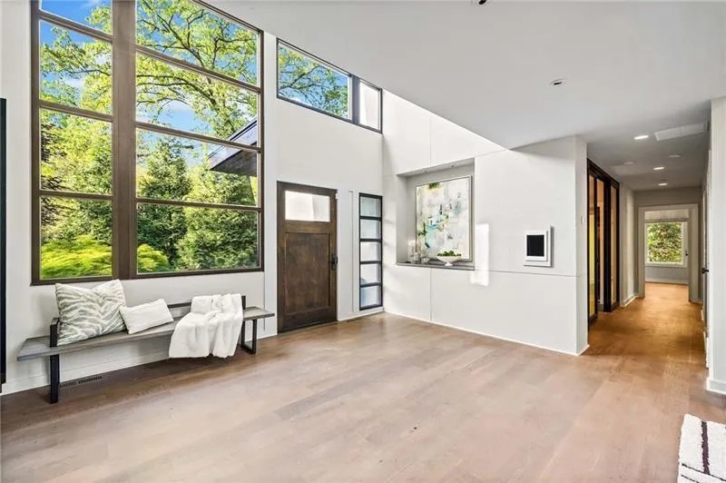 265 Tara Trail, Atlanta, Georgia 30327, 4 Bedrooms Bedrooms, ,4 BathroomsBathrooms,Residential,For Sale,265 Tara Trail,7584707
