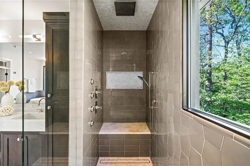 265 Tara Trail, Atlanta, Georgia 30327, 4 Bedrooms Bedrooms, ,4 BathroomsBathrooms,Residential,For Sale,265 Tara Trail,7584707