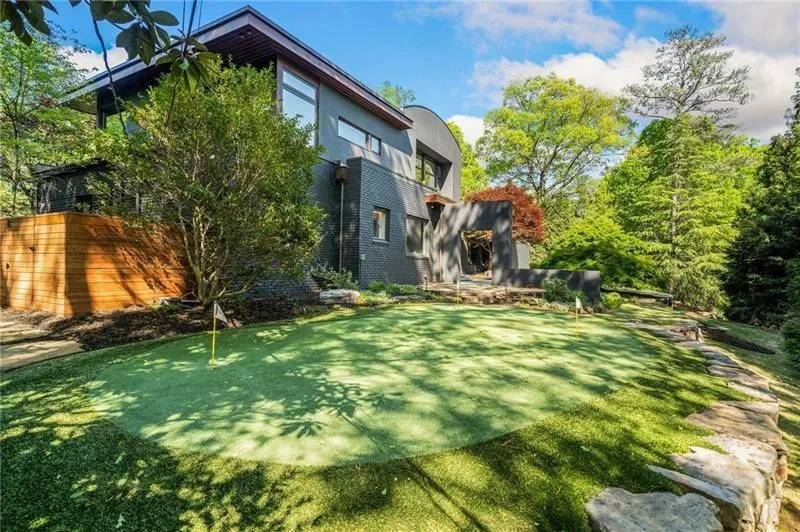 265 Tara Trail, Atlanta, Georgia 30327, 4 Bedrooms Bedrooms, ,4 BathroomsBathrooms,Residential,For Sale,265 Tara Trail,7584707