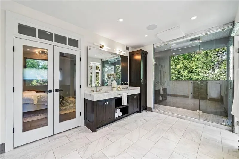 265 Tara Trail, Atlanta, Georgia 30327, 4 Bedrooms Bedrooms, ,4 BathroomsBathrooms,Residential,For Sale,265 Tara Trail,7584707