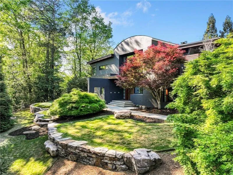 265 Tara Trail, Atlanta, Georgia 30327, 4 Bedrooms Bedrooms, ,4 BathroomsBathrooms,Residential,For Sale,265 Tara Trail,7584707