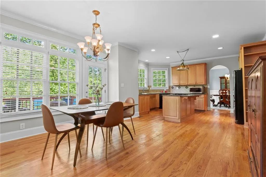 1169 Dawn View Lane Nw, Atlanta, Georgia 30327, 6 Bedrooms Bedrooms, ,4 BathroomsBathrooms,Residential,For Sale,1169 Dawn View Lane Nw,7687945