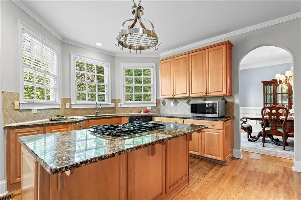 1169 Dawn View Lane Nw, Atlanta, Georgia 30327, 6 Bedrooms Bedrooms, ,4 BathroomsBathrooms,Residential,For Sale,1169 Dawn View Lane Nw,7687945