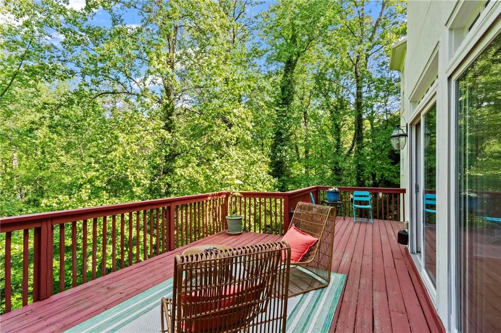 1169 Dawn View Lane Nw, Atlanta, Georgia 30327, 6 Bedrooms Bedrooms, ,4 BathroomsBathrooms,Residential,For Sale,1169 Dawn View Lane Nw,7687945