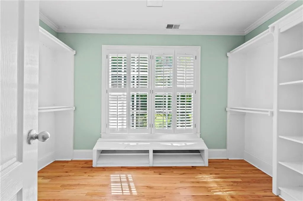 1169 Dawn View Lane Nw, Atlanta, Georgia 30327, 6 Bedrooms Bedrooms, ,4 BathroomsBathrooms,Residential,For Sale,1169 Dawn View Lane Nw,7687945