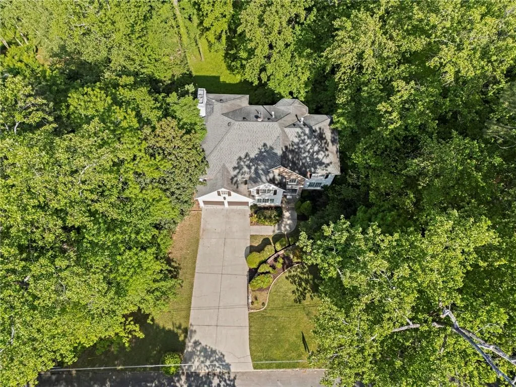 1169 Dawn View Lane Nw, Atlanta, Georgia 30327, 6 Bedrooms Bedrooms, ,4 BathroomsBathrooms,Residential,For Sale,1169 Dawn View Lane Nw,7687945