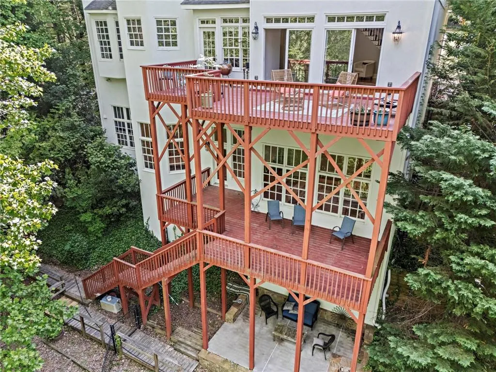 1169 Dawn View Lane Nw, Atlanta, Georgia 30327, 6 Bedrooms Bedrooms, ,4 BathroomsBathrooms,Residential,For Sale,1169 Dawn View Lane Nw,7687945