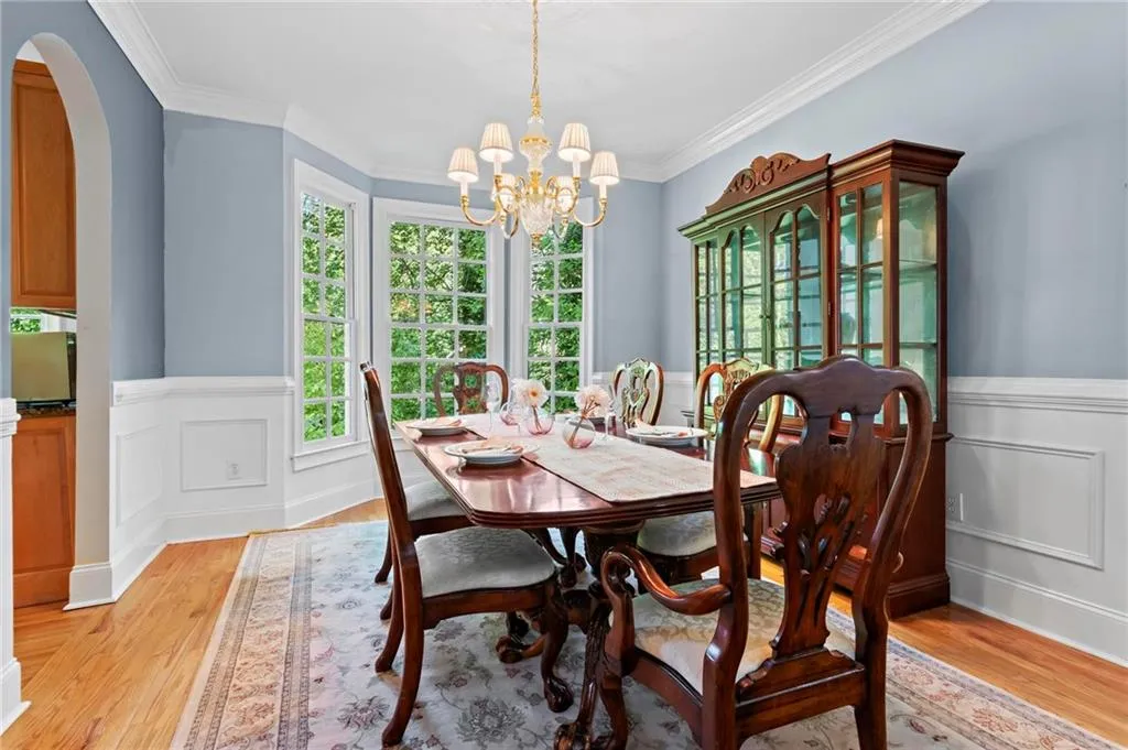 1169 Dawn View Lane Nw, Atlanta, Georgia 30327, 6 Bedrooms Bedrooms, ,4 BathroomsBathrooms,Residential,For Sale,1169 Dawn View Lane Nw,7687945