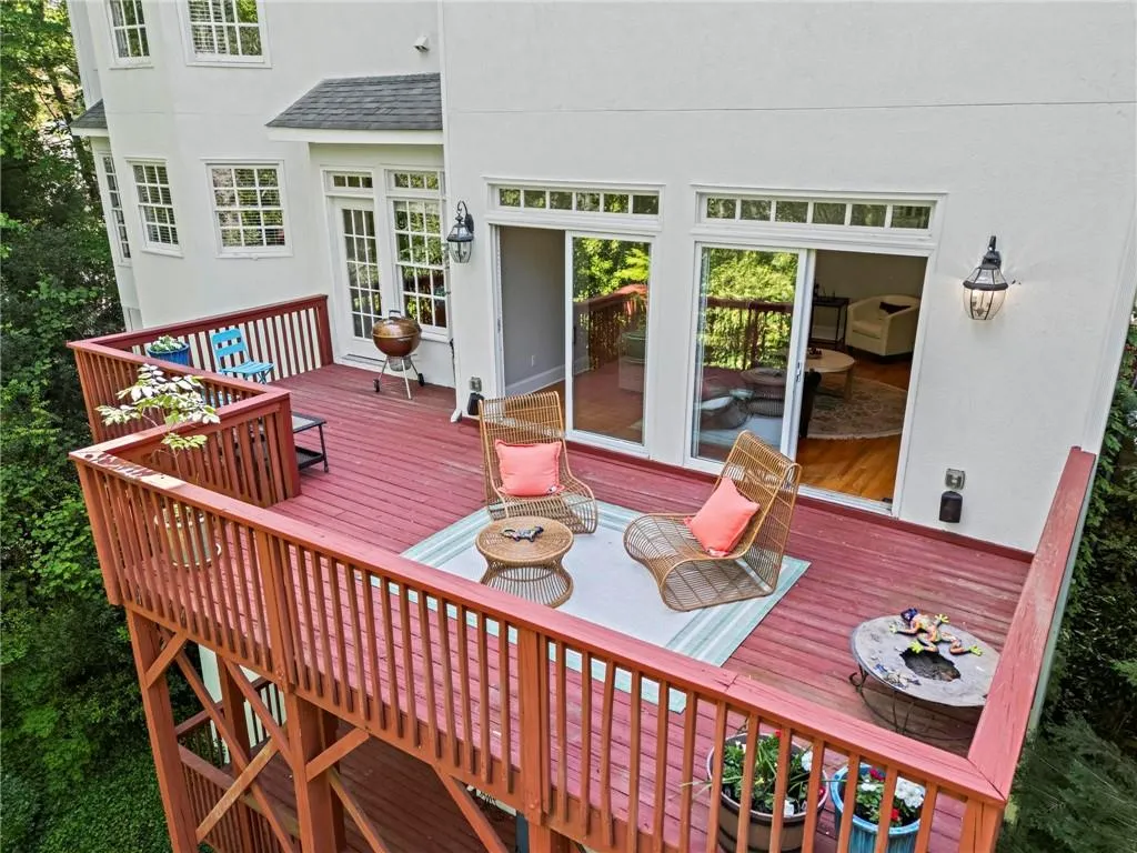 1169 Dawn View Lane Nw, Atlanta, Georgia 30327, 6 Bedrooms Bedrooms, ,4 BathroomsBathrooms,Residential,For Sale,1169 Dawn View Lane Nw,7687945