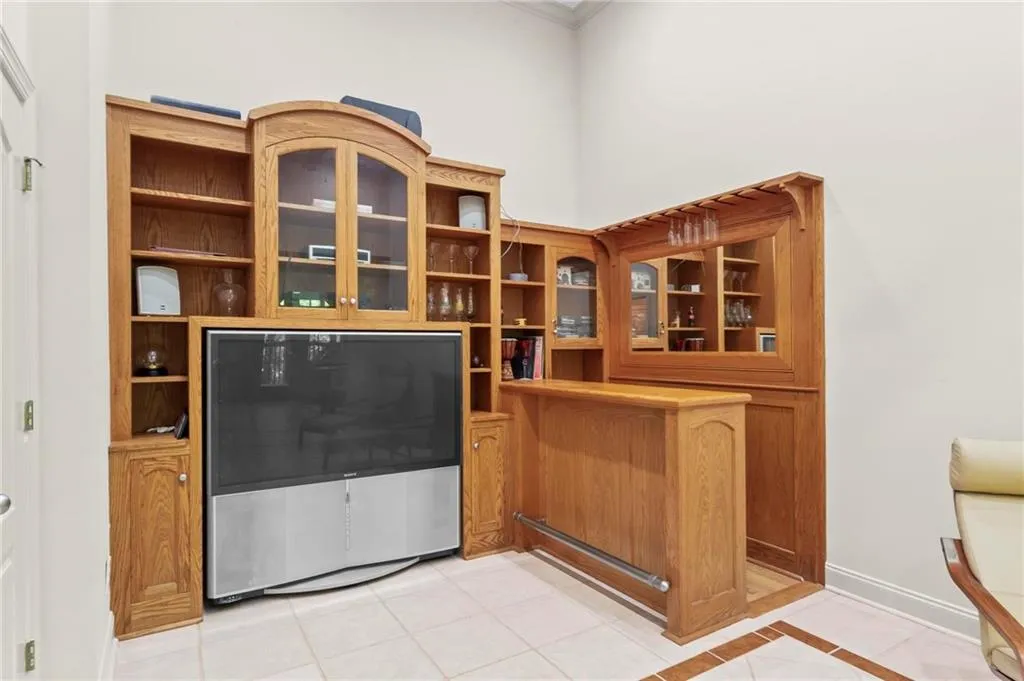 1169 Dawn View Lane Nw, Atlanta, Georgia 30327, 6 Bedrooms Bedrooms, ,4 BathroomsBathrooms,Residential,For Sale,1169 Dawn View Lane Nw,7687945
