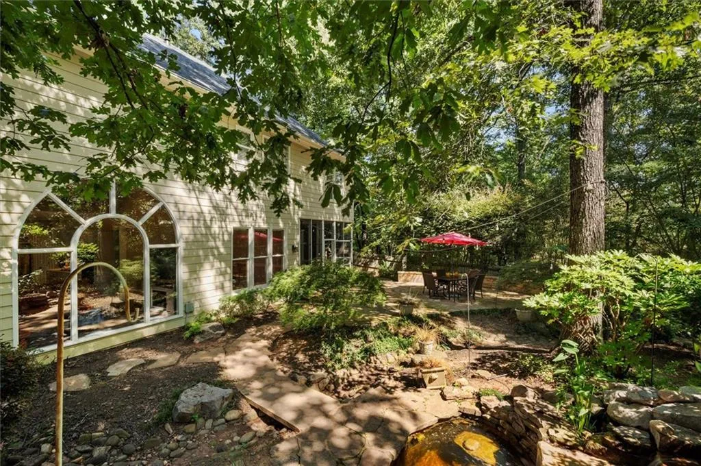 130 Belvedere Court, Atlanta, Georgia 30350, 5 Bedrooms Bedrooms, ,4 BathroomsBathrooms,Residential,For Sale,130 Belvedere Court,7633086