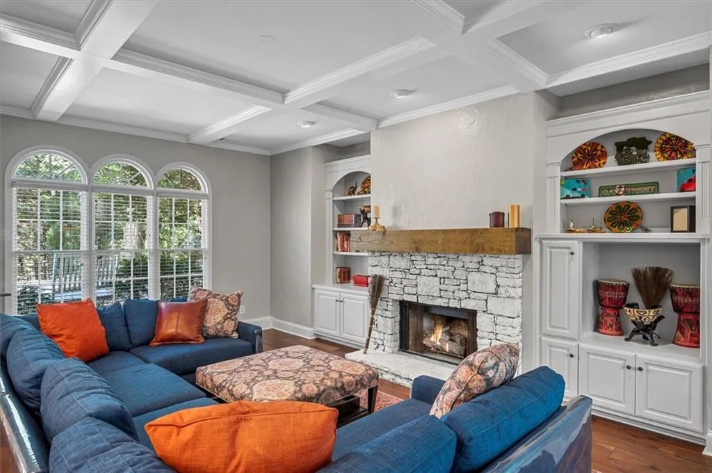 130 Belvedere Court, Atlanta, Georgia 30350, 5 Bedrooms Bedrooms, ,4 BathroomsBathrooms,Residential,For Sale,130 Belvedere Court,7633086