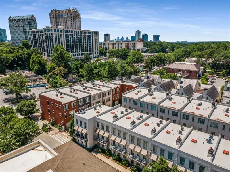 304 Stonemont Drive, Atlanta, Georgia 30305, 3 Bedrooms Bedrooms, ,3 BathroomsBathrooms,Residential,For Sale,304 Stonemont Drive,7655989
