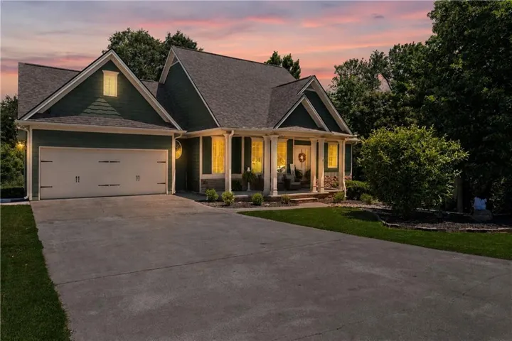 130 Riverboat Drive Sw, Adairsville, Georgia 30103