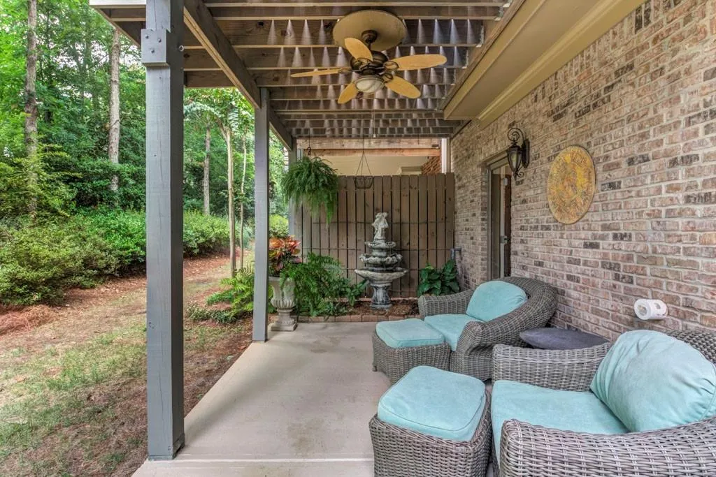 300 Mystic Ridge Lane, Atlanta, Georgia 30342, 4 Bedrooms Bedrooms, ,3 BathroomsBathrooms,Residential,Sold,300 Mystic Ridge Lane,6616268
