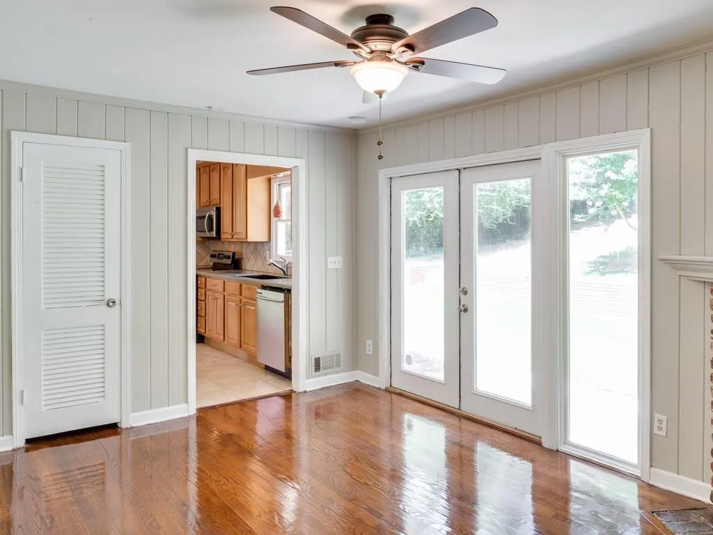 710 E Powderhorn Road, Sandy Springs, Georgia 30342, 3 Bedrooms Bedrooms, ,2 BathroomsBathrooms,Residential,Sold,710 E Powderhorn Road,5898958