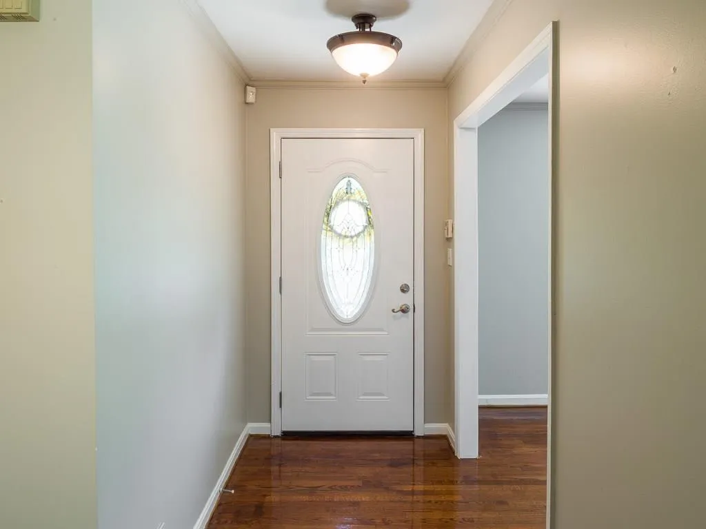 710 E Powderhorn Road, Sandy Springs, Georgia 30342, 3 Bedrooms Bedrooms, ,2 BathroomsBathrooms,Residential,Sold,710 E Powderhorn Road,5898958