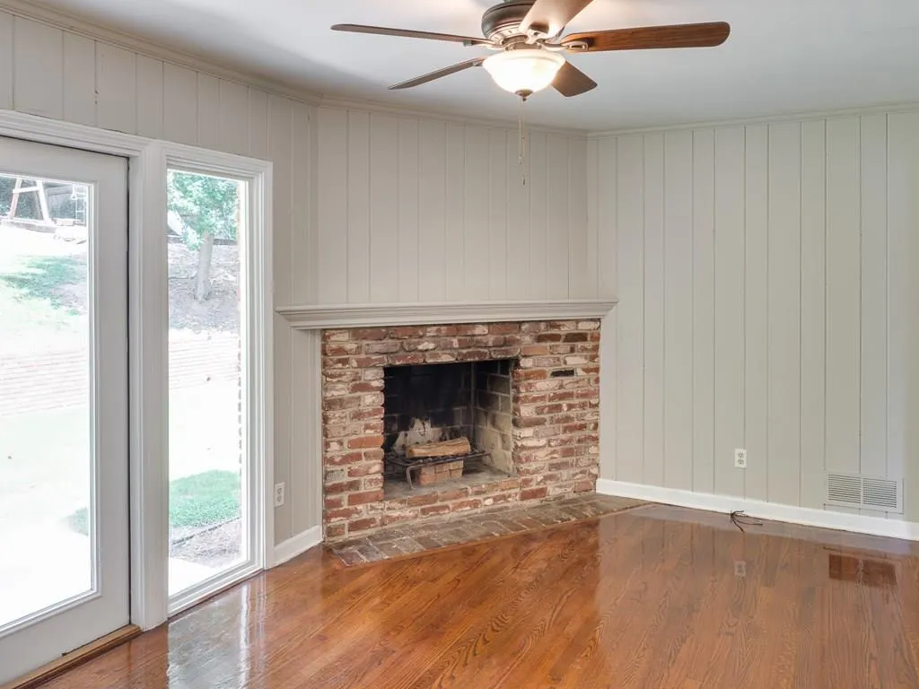 710 E Powderhorn Road, Sandy Springs, Georgia 30342, 3 Bedrooms Bedrooms, ,2 BathroomsBathrooms,Residential,Sold,710 E Powderhorn Road,5898958