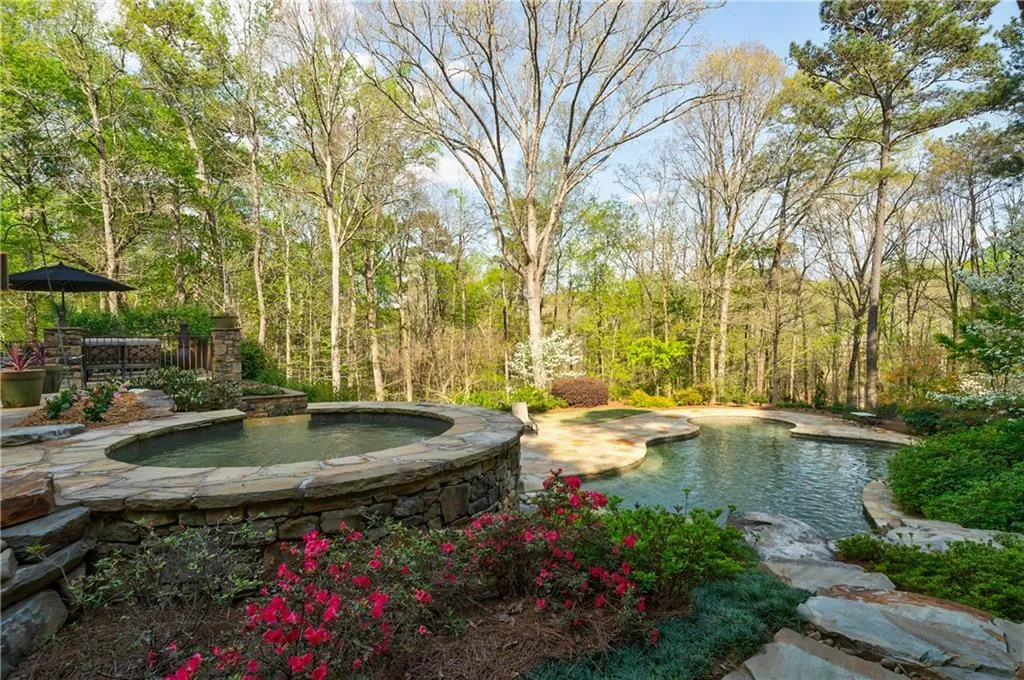 5035 Riverview Road, Sandy Springs, Georgia 30327, 6 Bedrooms Bedrooms, ,6 BathroomsBathrooms,Residential,Sold,5035 Riverview Road,6863780