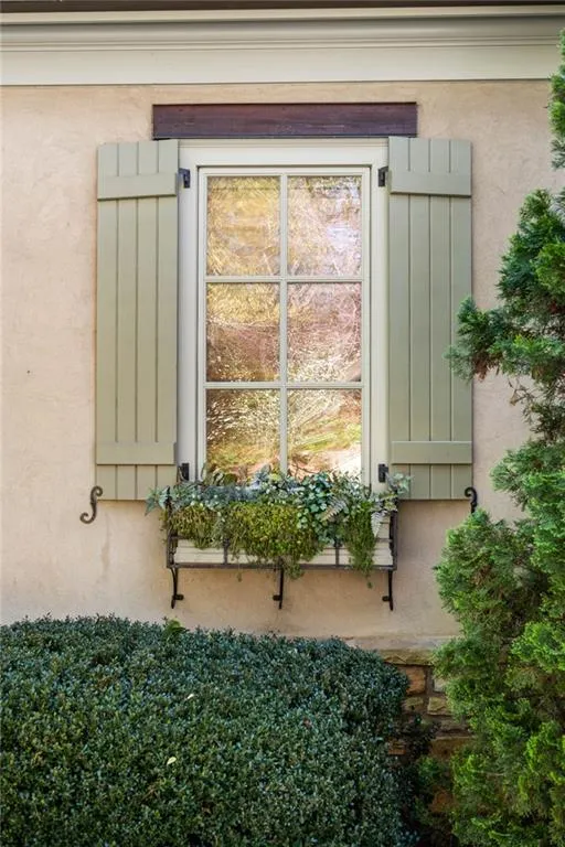 5035 Riverview Road, Sandy Springs, Georgia 30327, 6 Bedrooms Bedrooms, ,6 BathroomsBathrooms,Residential,Sold,5035 Riverview Road,6863780