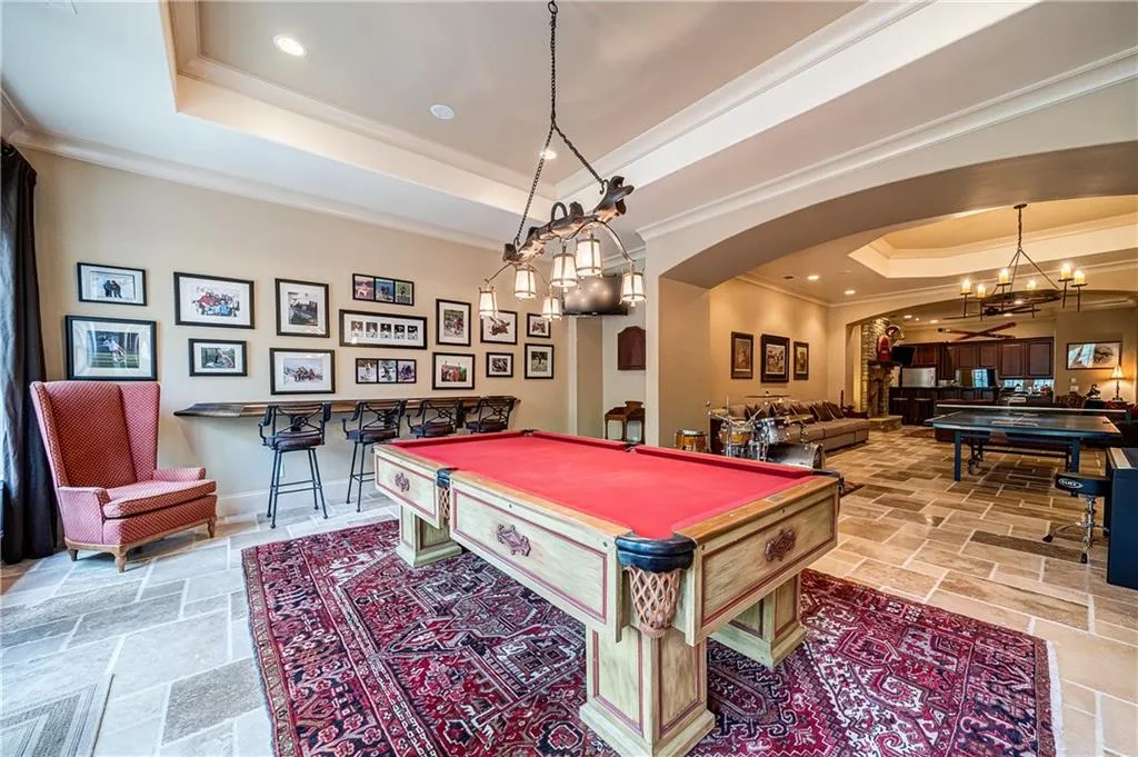 5035 Riverview Road, Sandy Springs, Georgia 30327, 6 Bedrooms Bedrooms, ,6 BathroomsBathrooms,Residential,Sold,5035 Riverview Road,6863780