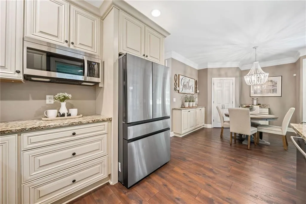 3232 Cates Avenue Ne, Brookhaven, Georgia 30319, 3 Bedrooms Bedrooms, ,2 BathroomsBathrooms,Residential,For Sale,3232 Cates Avenue Ne,7611588