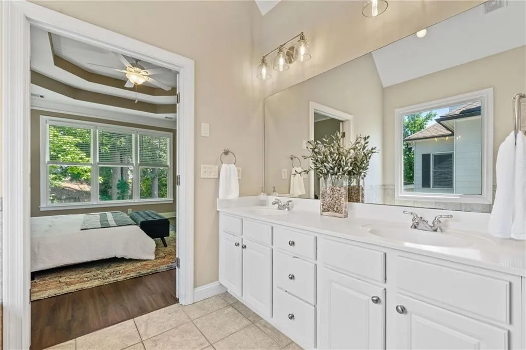 3232 Cates Avenue Ne, Brookhaven, Georgia 30319, 3 Bedrooms Bedrooms, ,2 BathroomsBathrooms,Residential,For Sale,3232 Cates Avenue Ne,7611588