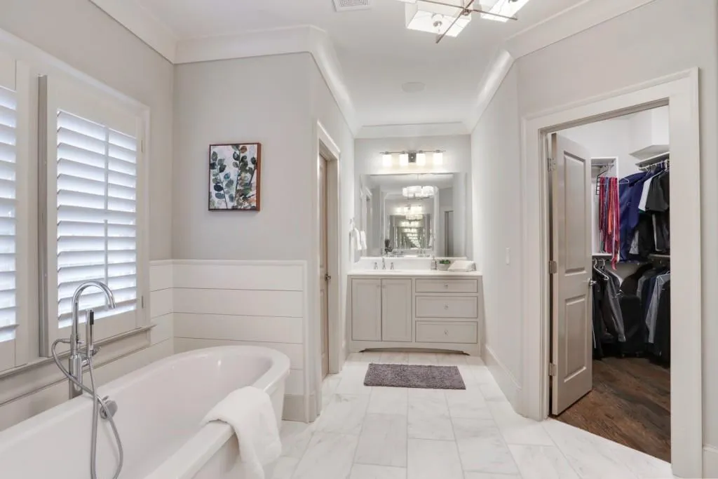 733 Glenairy Court, Atlanta, Georgia 30328, 6 Bedrooms Bedrooms, ,6 BathroomsBathrooms,Residential,Sold,733 Glenairy Court,6841342