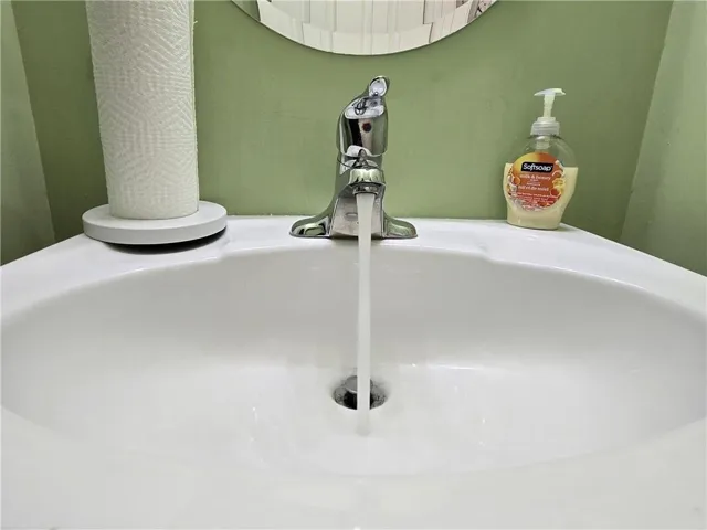 1170