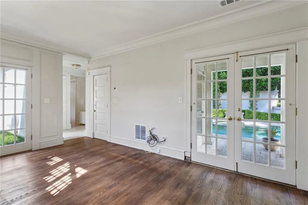 49 Muscogee Avenue Nw, Atlanta, Georgia 30305, 3 Bedrooms Bedrooms, ,3 BathroomsBathrooms,Residential,For Sale,49 Muscogee Avenue Nw,7613642