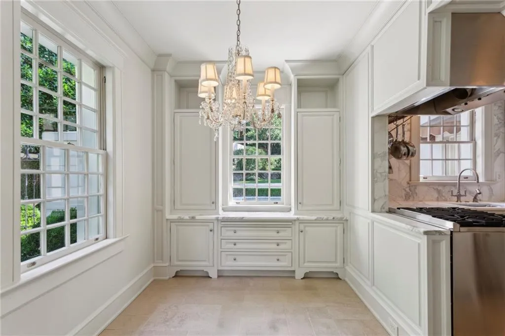 49 Muscogee Avenue Nw, Atlanta, Georgia 30305, 3 Bedrooms Bedrooms, ,3 BathroomsBathrooms,Residential,For Sale,49 Muscogee Avenue Nw,7613642