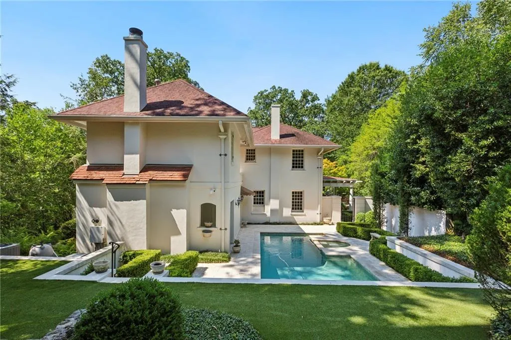 49 Muscogee Avenue Nw, Atlanta, Georgia 30305, 3 Bedrooms Bedrooms, ,3 BathroomsBathrooms,Residential,For Sale,49 Muscogee Avenue Nw,7613642