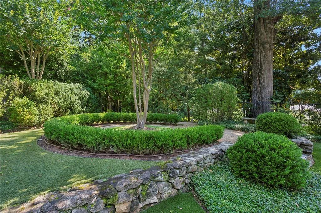 49 Muscogee Avenue Nw, Atlanta, Georgia 30305, 3 Bedrooms Bedrooms, ,3 BathroomsBathrooms,Residential,For Sale,49 Muscogee Avenue Nw,7613642