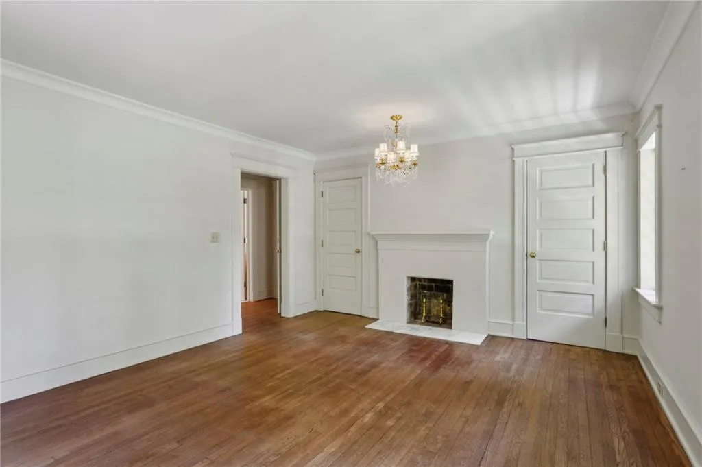 49 Muscogee Avenue Nw, Atlanta, Georgia 30305, 3 Bedrooms Bedrooms, ,3 BathroomsBathrooms,Residential,For Sale,49 Muscogee Avenue Nw,7613642