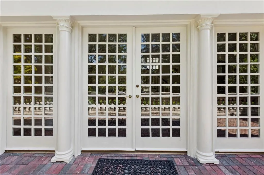 49 Muscogee Avenue Nw, Atlanta, Georgia 30305, 3 Bedrooms Bedrooms, ,3 BathroomsBathrooms,Residential,For Sale,49 Muscogee Avenue Nw,7613642
