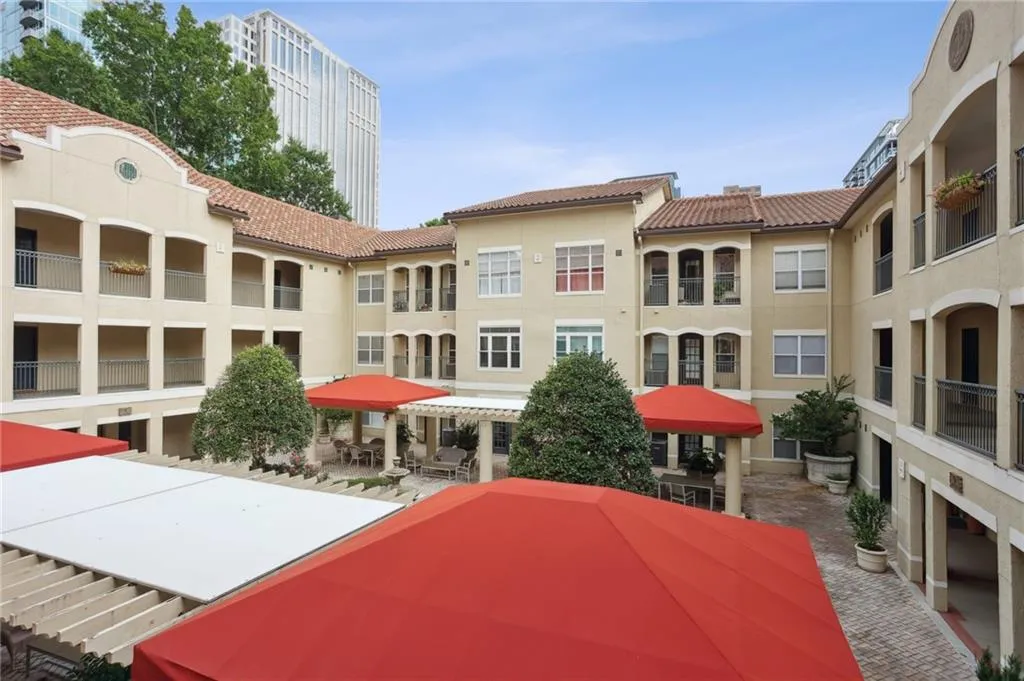 955 Juniper Street Ne Unit 2215, Atlanta, Georgia 30309, 1 Bedroom Bedrooms, ,1 BathroomBathrooms,Residential,For Sale,955 Juniper Street Ne Unit 2215,7632544
