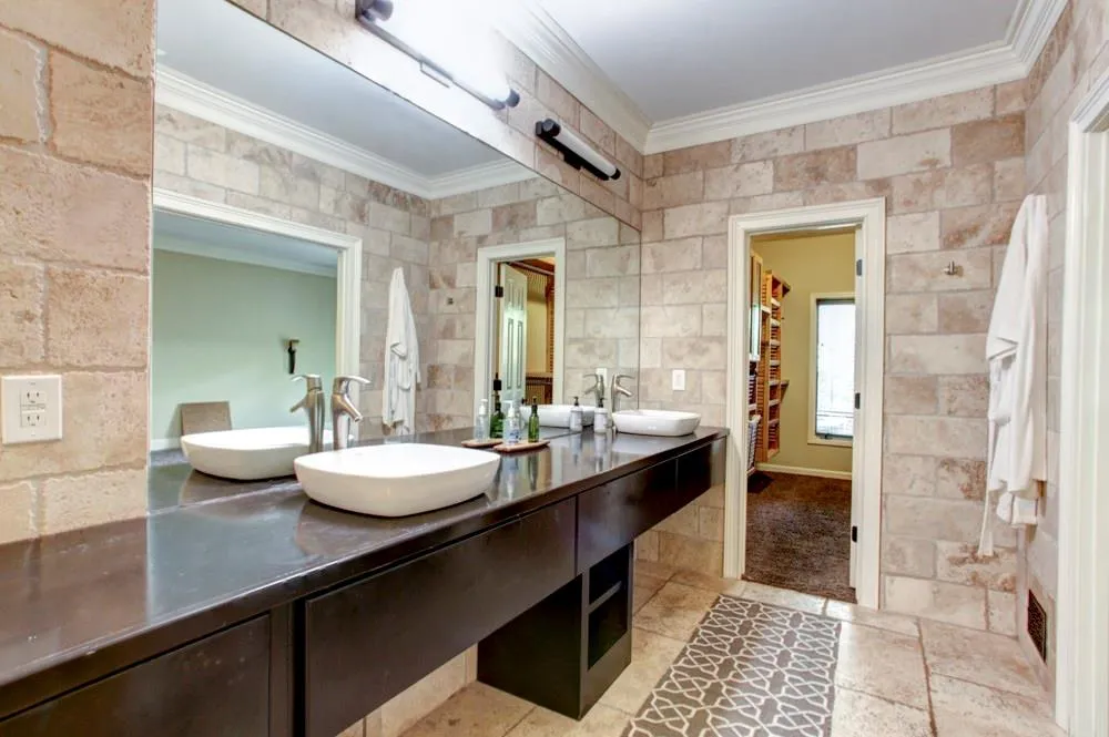 3 Braemore Drive Unit 3, Sandy Springs, Georgia 30328, 3 Bedrooms Bedrooms, ,2 BathroomsBathrooms,Residential,Sold,3 Braemore Drive Unit 3,5753109