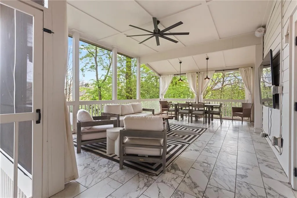 Large screened porch will be your favoritae room!