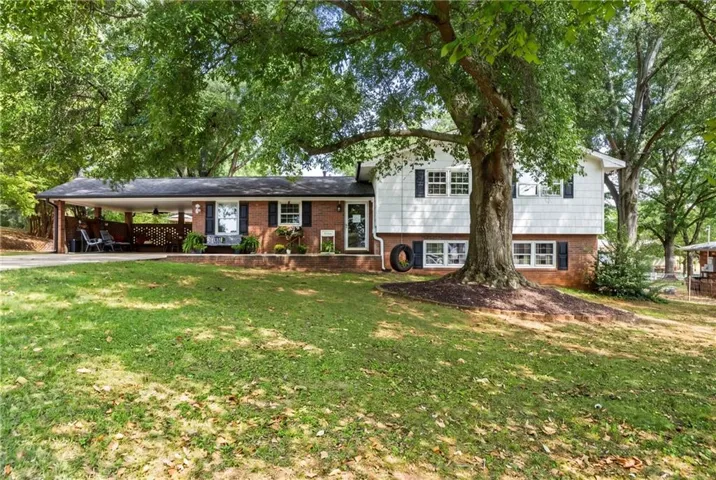 20 Oakdale Drive, Cartersville, Georgia 30120